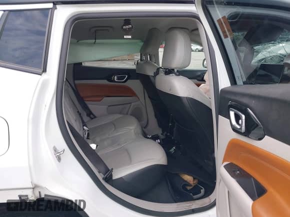 2022 Jeep Compass Limited with VIN 3C4NJDCB5NT185115, listed as a IAAI auction lot 42626053 with 39,163 mi miles and . Bid and sale history available at DreamBid. Image 8.