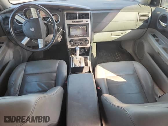 2006 Dodge Magnum R/T z VIN 2D8GV57276H141934, wystawiony jako Copart lot #84178395 z przebiegiem 148 996 mil mil oraz Szkoda całkowita • Salvage title. Historia ofert i sprzedaży dostępna na DreamBid. Obrazek 8.