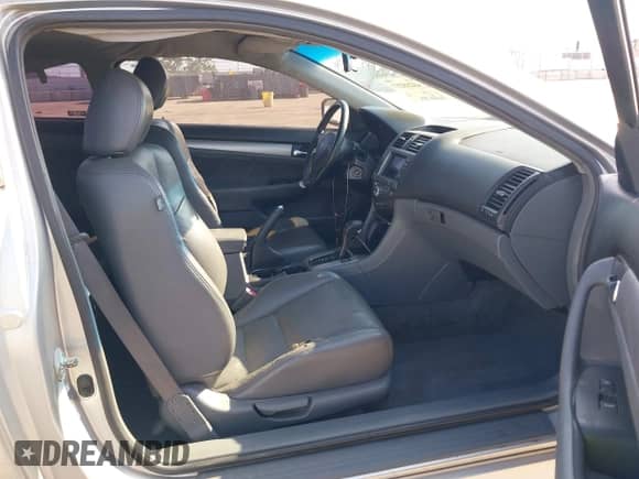 2006 Honda Accord EX-L z VIN 1HGCM82756A003717, wystawiony jako IAAI lot #43218217 z przebiegiem 175 543 mil mil oraz . Historia ofert i sprzedaży dostępna na DreamBid. Obrazek 5.