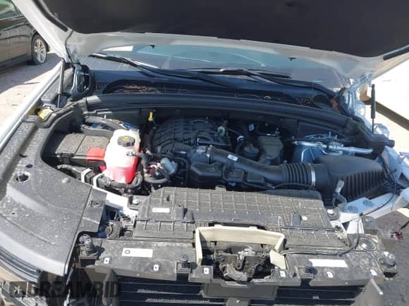 2025 Jeep Grand Cherokee Altitude X z VIN 1C4RJJAG0S8651834, wystawiony jako IAAI lot #41992629 z przebiegiem 4 239 mil mil oraz . Historia ofert i sprzedaży dostępna na DreamBid. Obrazek 10.