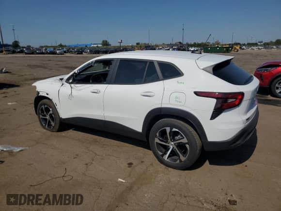 2024 Chevrolet Trax 1RS with VIN KL77LGE27RC057653, listed as a Copart auction lot 80561575 with 19,292 mi miles and Salvage title. Bid and sale history available at DreamBid. Image 2.