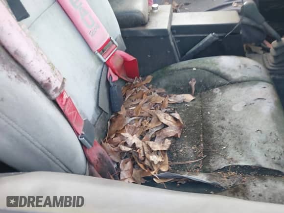 1997 Jeep Wrangler with VIN IJ4FY19S7VP440254, listed as a IAAI auction lot 41220711 with 218,398 mi miles and . Bid and sale history available at DreamBid. Image 17.