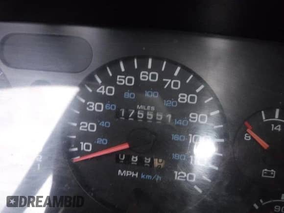 1994 Dodge 2500 with VIN 1B7KF26C8RS684267, listed as a Copart auction lot 48222705 with 175,551 mi miles and Salvage title. Bid and sale history available at DreamBid. Image 8.