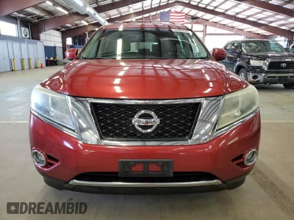2014 Nissan Pathfinder Platinum with VIN 5N1AR2MM2EC712336, listed as a Copart auction lot 69069645 with 170,811 mi miles and Clean title. Bid and sale history available at DreamBid. Image 5.