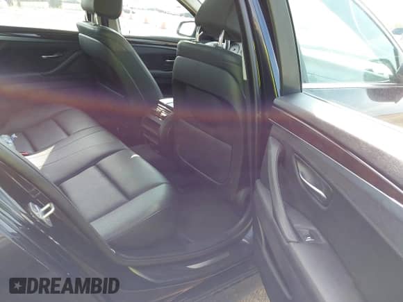 2015 BMW 5 Series 528i xDrive with VIN WBA5A7C51FD621099, listed as a IAAI auction lot 42967970 with 148,318 mi miles and . Bid and sale history available at DreamBid. Image 8.