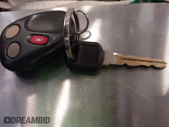 2006 Chevrolet Silverado 1500 LT3 z VIN 2GCEK13T661134570, wystawiony jako IAAI lot #43357401 z przebiegiem 238 723 mil mil oraz . Historia ofert i sprzedaży dostępna na DreamBid. Obrazek 11.