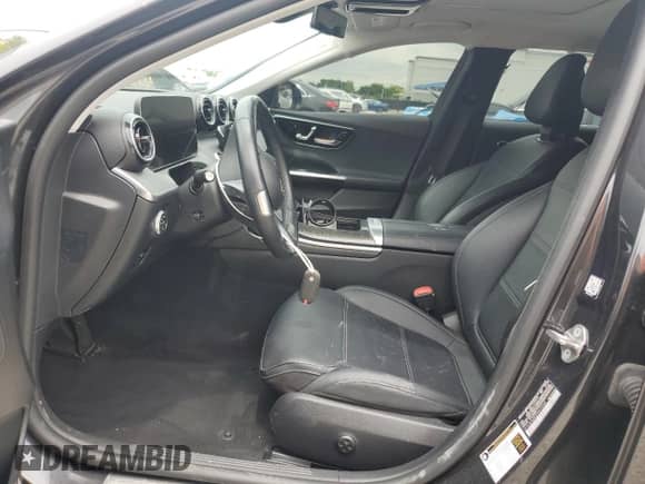 2023 Mercedes-Benz C 300 z VIN W1KAF4GB3PR070959, wystawiony jako Copart lot #71672225 z przebiegiem 28 686 mil mil oraz Szkoda całkowita • Salvage title. Historia ofert i sprzedaży dostępna na DreamBid. Obrazek 7.