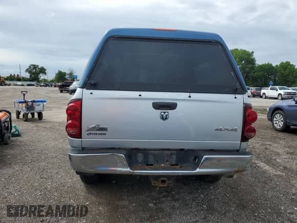 2008 Dodge 1500 ST z VIN 1D7HU18238J214091, wystawiony jako Copart lot #61670905 z przebiegiem 140 061 mil mil oraz Szkoda całkowita • Salvage title. Historia ofert i sprzedaży dostępna na DreamBid. Obrazek 6.