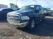 2016 Ram 1500 Lone Star z VIN 1C6RR6LTXGS269635, wystawiony jako IAAI lot #41203227 z przebiegiem 157 077 mil mil oraz . Historia ofert i sprzedaży dostępna na DreamBid. Obrazek 2.