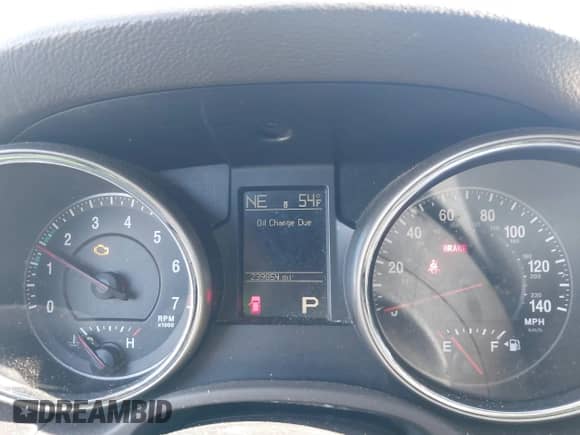 2012 Jeep Grand Cherokee Laredo z VIN 1C4RJEAG9CC167487, wystawiony jako IAAI lot #43444749 z przebiegiem 239 854 mil mil oraz . Historia ofert i sprzedaży dostępna na DreamBid. Obrazek 7.