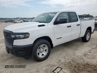 2025 Ram 1500 Tradesman z VIN 1C6RRFCGXSN668846, wystawiony jako Copart lot #63792535 z przebiegiem 472 mil mil oraz Szkoda całkowita • Salvage title. Historia ofert i sprzedaży dostępna na DreamBid. Obrazek 1.
