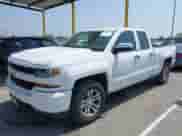 2017 Chevrolet Silverado 1500 Custom с VIN 1GCRCPEH8HZ229667, выставлен на аукционе IAAI как лот 42609687 с пробегом 126 010 миль миль и . История ставок и продаж доступна на DreamBid. Изображение 2.
