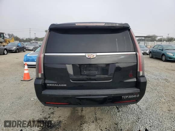2019 Cadillac Escalade ESV z VIN 1GYS3GKJ1KR154028, wystawiony jako Copart lot #83409884 z przebiegiem Nie podano mil oraz Szkoda całkowita • Salvage title. Historia ofert i sprzedaży dostępna na DreamBid. Obrazek 6.