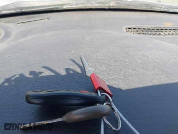 2000 Dodge Neon Highline z VIN 1B3ES46C4YD556519, wystawiony jako IAAI lot #42348856 z przebiegiem 183 923 mil mil oraz . Historia ofert i sprzedaży dostępna na DreamBid. Obrazek 11.