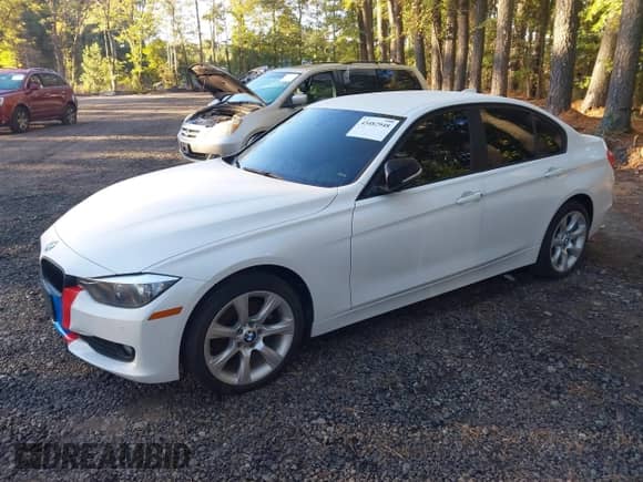 2014 BMW 3 Series 320i xDrive с VIN WBA3C3C52EP662204, выставлен на аукционе IAAI как лот 43482948 с пробегом 81 136 миль миль и . История ставок и продаж доступна на DreamBid. Изображение 2.