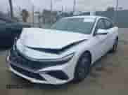 2024 Hyundai Elantra SEL z VIN KMHLM4DG4RU806568, wystawiony jako IAAI lot #43312356 z przebiegiem 22 157 mil mil oraz . Historia ofert i sprzedaży dostępna na DreamBid. Obrazek 17.