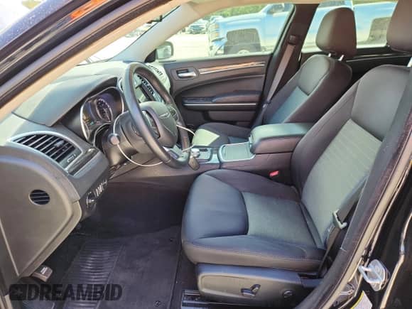 2018 Chrysler 300 Touring with VIN 2C3CCAAG7JH283424, listed as a Copart auction lot 84813395 with 169,309 mi miles and Salvage title. Bid and sale history available at DreamBid. Image 7.