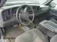 2004 Chevrolet Silverado 1500 LS z VIN 1GCEK14T94E147369, wystawiony jako Copart lot #57232075 z przebiegiem Nie podano mil oraz Szkoda całkowita • Salvage title. Historia ofert i sprzedaży dostępna na DreamBid. Obrazek 8.