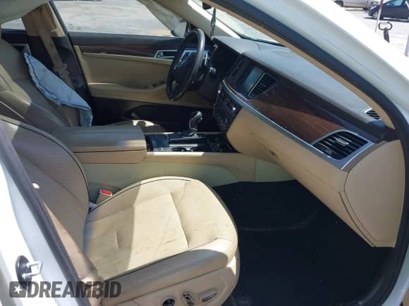 2016 Hyundai Genesis 3.8L с VIN KMHGN4JE5GU126466, выставлен на аукционе IAAI как лот 43206887 с пробегом 133 445 миль миль и . История ставок и продаж доступна на DreamBid. Изображение 5.