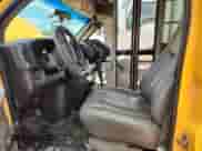 2004 Chevrolet Express Commercial DRW C7L с VIN 1GBJG31U441124800, выставлен на аукционе Copart как лот 62553055 с пробегом 76 899 миль миль и Списание • Salvage title. История ставок и продаж доступна на DreamBid. Изображение 7.