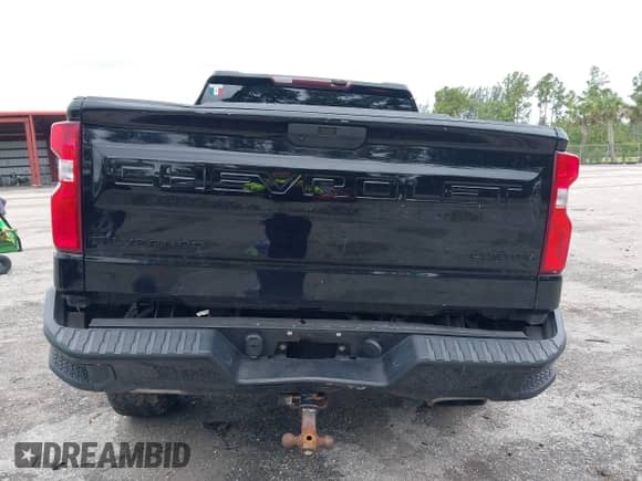 2020 Chevrolet Silverado 1500 Custom Trail Boss with VIN 3GCPYCEF3LG212283, listed as a IAAI auction lot 43425337 with Not provided miles and . Bid and sale history available at DreamBid. Image 17.