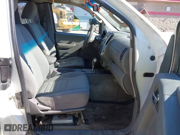 2016 Nissan Frontier S z VIN 1N6BD0CTXGN773359, wystawiony jako IAAI lot #43389922 z przebiegiem 231 760 mil mil oraz . Historia ofert i sprzedaży dostępna na DreamBid. Obrazek 5.