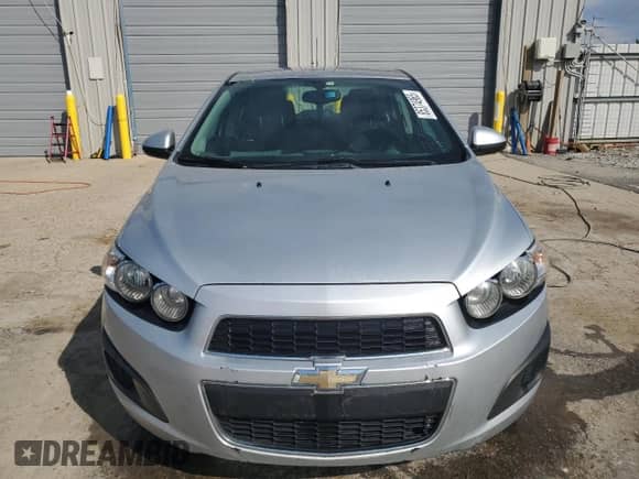2016 Chevrolet Sonic LT z VIN 1G1JC5SH0G4178272, wystawiony jako Copart lot #85374965 z przebiegiem 92 356 mil mil oraz Szkoda całkowita • Salvage title. Historia ofert i sprzedaży dostępna na DreamBid. Obrazek 5.