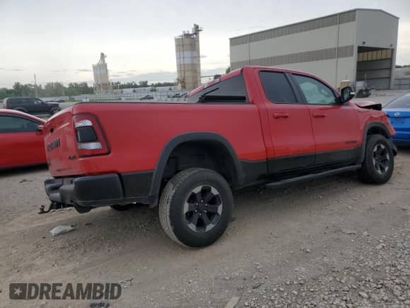 2019 Ram 1500 Rebel z VIN 1C6SRFET4KN831051, wystawiony jako Copart lot #61135505 z przebiegiem 77 330 mil mil oraz Szkoda całkowita • Salvage title. Historia ofert i sprzedaży dostępna na DreamBid. Obrazek 3.