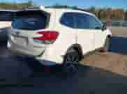 2023 Subaru Forester Limited z VIN JF2SKANCXPH522434, wystawiony jako IAAI lot #43523111 z przebiegiem 34 106 mil mil oraz . Historia ofert i sprzedaży dostępna na DreamBid. Obrazek 4.