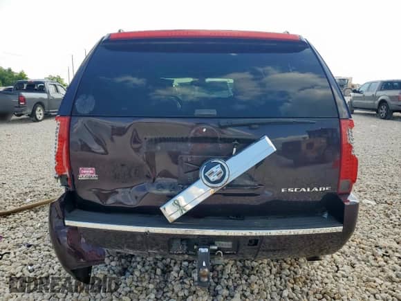 2009 Cadillac Escalade with VIN 1GYFK23259R221884, listed as a Copart auction lot 58848375 with 173,556 mi miles and Salvage title. Bid and sale history available at DreamBid. Image 6.