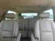 2008 Chevrolet Suburban LTZ z VIN 1GNFC16028R121772, wystawiony jako Copart lot #70331625 z przebiegiem 250 955 mil mil oraz Szkoda całkowita • Salvage title. Historia ofert i sprzedaży dostępna na DreamBid. Obrazek 10.