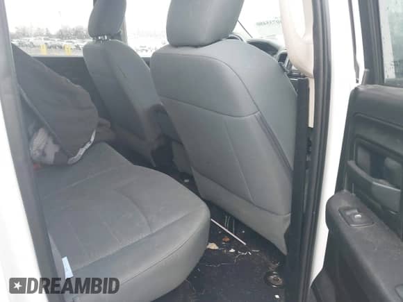 2017 Ram 1500 Tradesman z VIN 1C6RR7FG0HS700490, wystawiony jako IAAI lot #40735480 z przebiegiem 101 405 mil mil oraz . Historia ofert i sprzedaży dostępna na DreamBid. Obrazek 8.