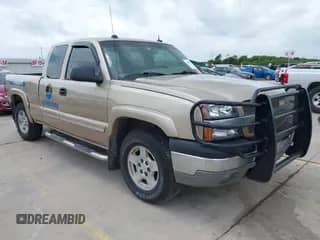 2004 Chevrolet Silverado 1500 LS с VIN 2GCEK19TX41141655, выставлен на аукционе IAAI как лот 42651942 с пробегом 281 674 миль миль и . История ставок и продаж доступна на DreamBid. Изображение 1.