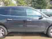 2016 Chevrolet Traverse LT z VIN 1GNKRHKDXGJ116167, wystawiony jako IAAI lot #42264340 z przebiegiem 181 617 mil mil oraz . Historia ofert i sprzedaży dostępna na DreamBid. Obrazek 13.