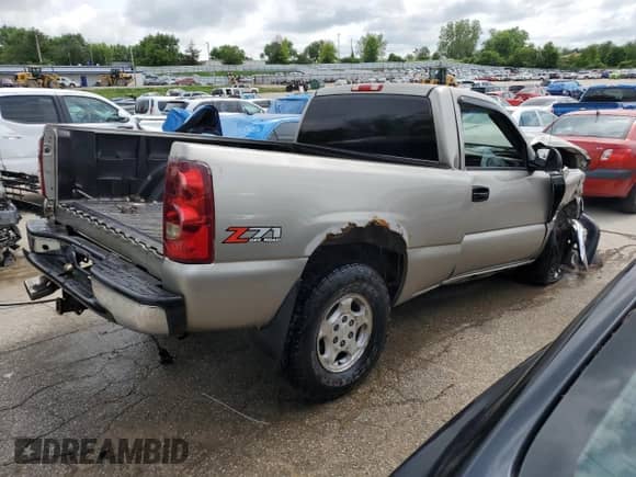 2003 Chevrolet Silverado 1500 LS с VIN 1GCEK14T73Z343155, выставлен на аукционе Copart как лот 53270774 с пробегом Не указан миль и На запчасти • Non repairable. История ставок и продаж доступна на DreamBid. Изображение 3.