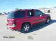 2002 Chevrolet TrailBlazer LS z VIN 1GNDT13S222516693, wystawiony jako IAAI lot #42197823 z przebiegiem 123 424 mil mil oraz . Historia ofert i sprzedaży dostępna na DreamBid. Obrazek 4.