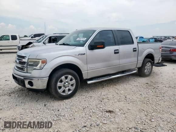 2014 Ford F-150 XL с VIN 1FTFW1CT5EKF22252, выставлен на аукционе Copart как лот 69651915 с пробегом 171 349 миль миль и Списание • Salvage title. История ставок и продаж доступна на DreamBid. Изображение 1.