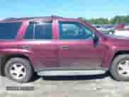2006 Chevrolet TrailBlazer LT z VIN 1GNDS13S962182042, wystawiony jako IAAI lot #43003509 z przebiegiem 179 978 mil mil oraz . Historia ofert i sprzedaży dostępna na DreamBid. Obrazek 14.