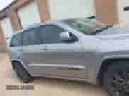 2021 Jeep Grand Cherokee Laredo E с VIN 1C4RJEAG0MC625113, выставлен на аукционе IAAI как лот 42280310 с пробегом 56 111 миль миль и . История ставок и продаж доступна на DreamBid. Изображение 13.