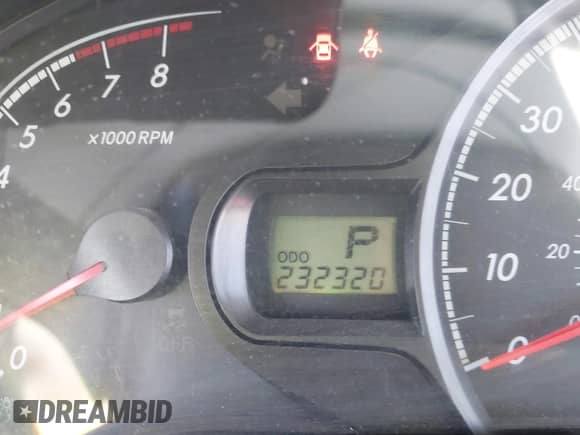 2011 Toyota Sienna LE with VIN 5TDKK3DCXBS117125, listed as a IAAI auction lot 42218382 with 232,320 mi miles and . Bid and sale history available at DreamBid. Image 15.