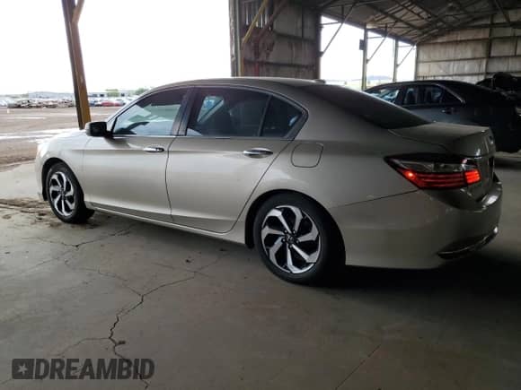 2016 Honda Accord EX-L with VIN 1HGCR2F83GA032068, listed as a Copart auction lot 71088855 with 87,529 mi miles and Salvage title. Bid and sale history available at DreamBid. Image 2.