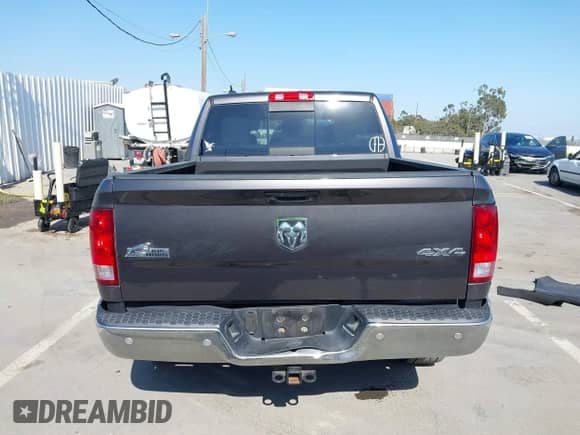 2016 Ram 1500 Big Horn z VIN 1C6RR7LG6GS334960, wystawiony jako IAAI lot #42139973 z przebiegiem 113 412 mil mil oraz . Historia ofert i sprzedaży dostępna na DreamBid. Obrazek 16.