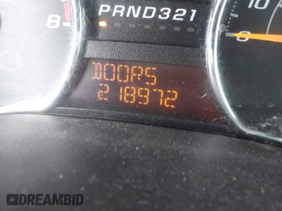 2010 Chevrolet Colorado 1LT z VIN 1GCJTCDEXA8114061, wystawiony jako IAAI lot #42235820 z przebiegiem 218 972 mil mil oraz . Historia ofert i sprzedaży dostępna na DreamBid. Obrazek 16.