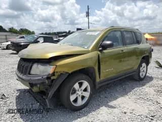 2012 Jeep Compass Sport z VIN 1C4NJCBA2CD605564, wystawiony jako Copart lot #64549335 z przebiegiem 166 126 mil mil oraz Szkoda całkowita • Salvage title. Historia ofert i sprzedaży dostępna na DreamBid. Obrazek 1.