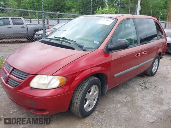 2005 Dodge Caravan SXT with VIN 1D4GP45R05B104057, listed as a IAAI auction lot 42330306 with 185,469 mi miles and . Bid and sale history available at DreamBid. Image 2.