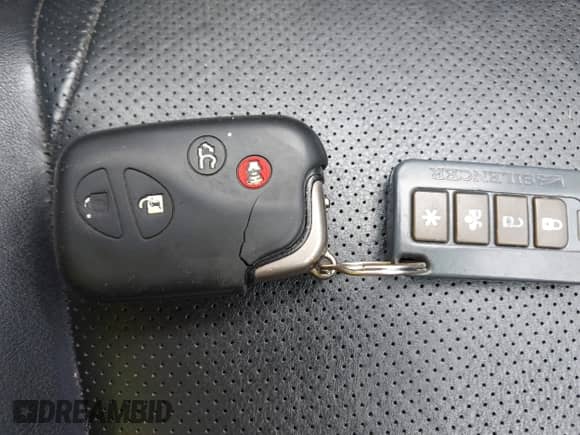 2012 Lexus IS 250 z VIN JTHCF5C20C5053177, wystawiony jako IAAI lot #43012588 z przebiegiem 183 326 mil mil oraz . Historia ofert i sprzedaży dostępna na DreamBid. Obrazek 11.