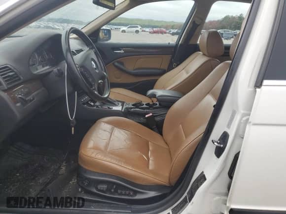 2005 BMW 3 Series 330xi с VIN WBAEW53405PN36880, выставлен на аукционе Copart как лот 66141695 с пробегом 200 391 миль миль и Списание • Salvage title. История ставок и продаж доступна на DreamBid. Изображение 7.