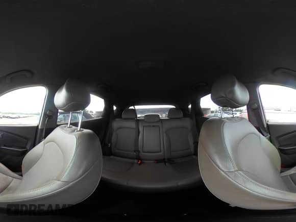 2014 Hyundai Tucson Limited z VIN KM8JU3AG9EU924731, wystawiony jako IAAI lot #42749256 z przebiegiem 151 007 mil mil oraz . Historia ofert i sprzedaży dostępna na DreamBid. Obrazek 18.