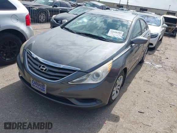 2011 Hyundai Sonata GLS with VIN 5NPEB4ACXBH125724, listed as a IAAI auction lot 42688782 with 113,599 mi miles and . Bid and sale history available at DreamBid. Image 2.