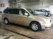 2007 Hyundai Entourage GLS с VIN KNDMC233876030011, выставлен на аукционе Copart как лот 67806955 с пробегом 278 762 миль миль и Списание • Salvage title. История ставок и продаж доступна на DreamBid. Изображение 4.